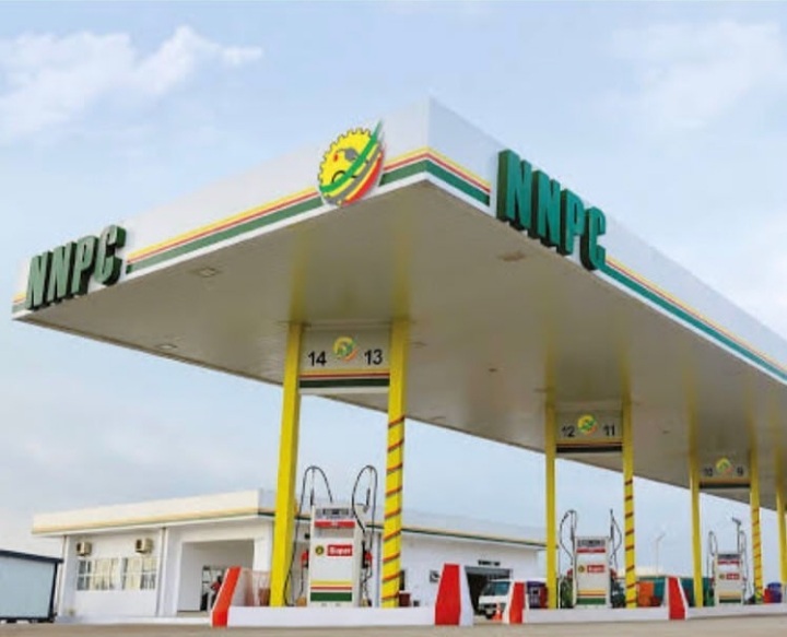 Subsidy removal: NNPC increases fuel price to 537 per litre (video)