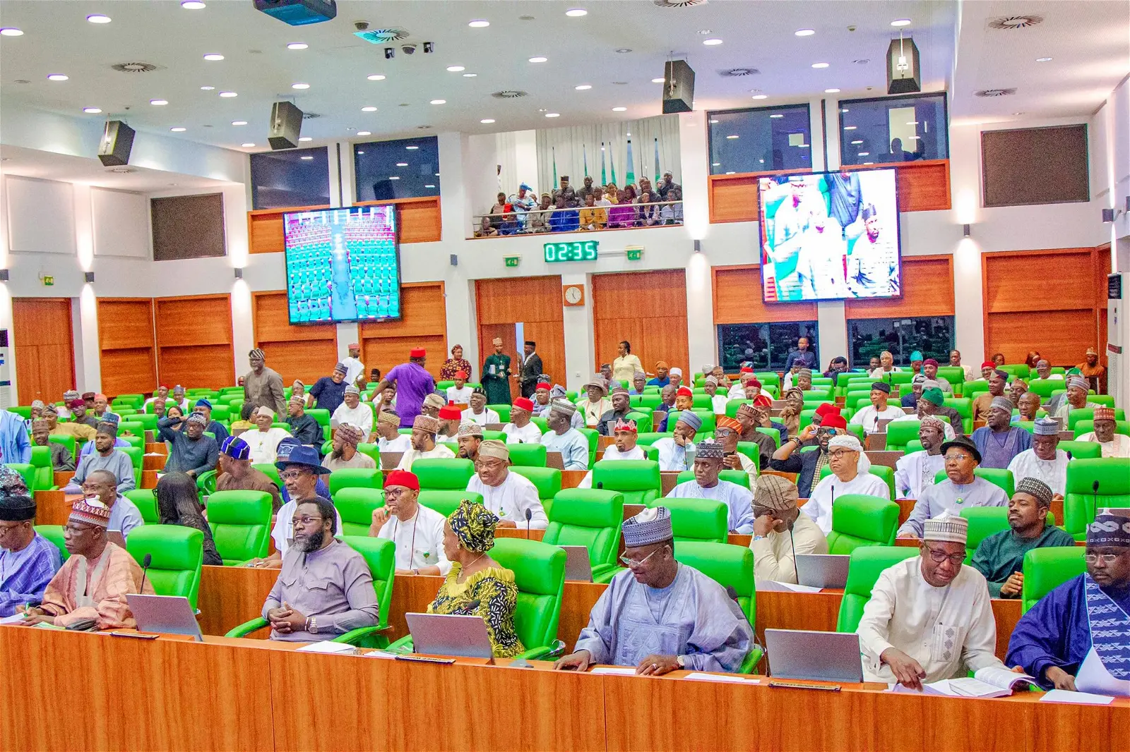 House of representatives pleads with Nigerians, slash 6 months salaries