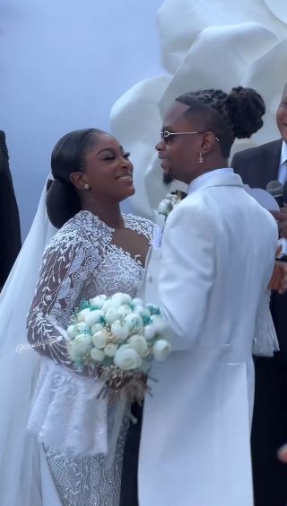 Videos From Yhemolee and Thayour’s Stunning White Wedding Ceremony